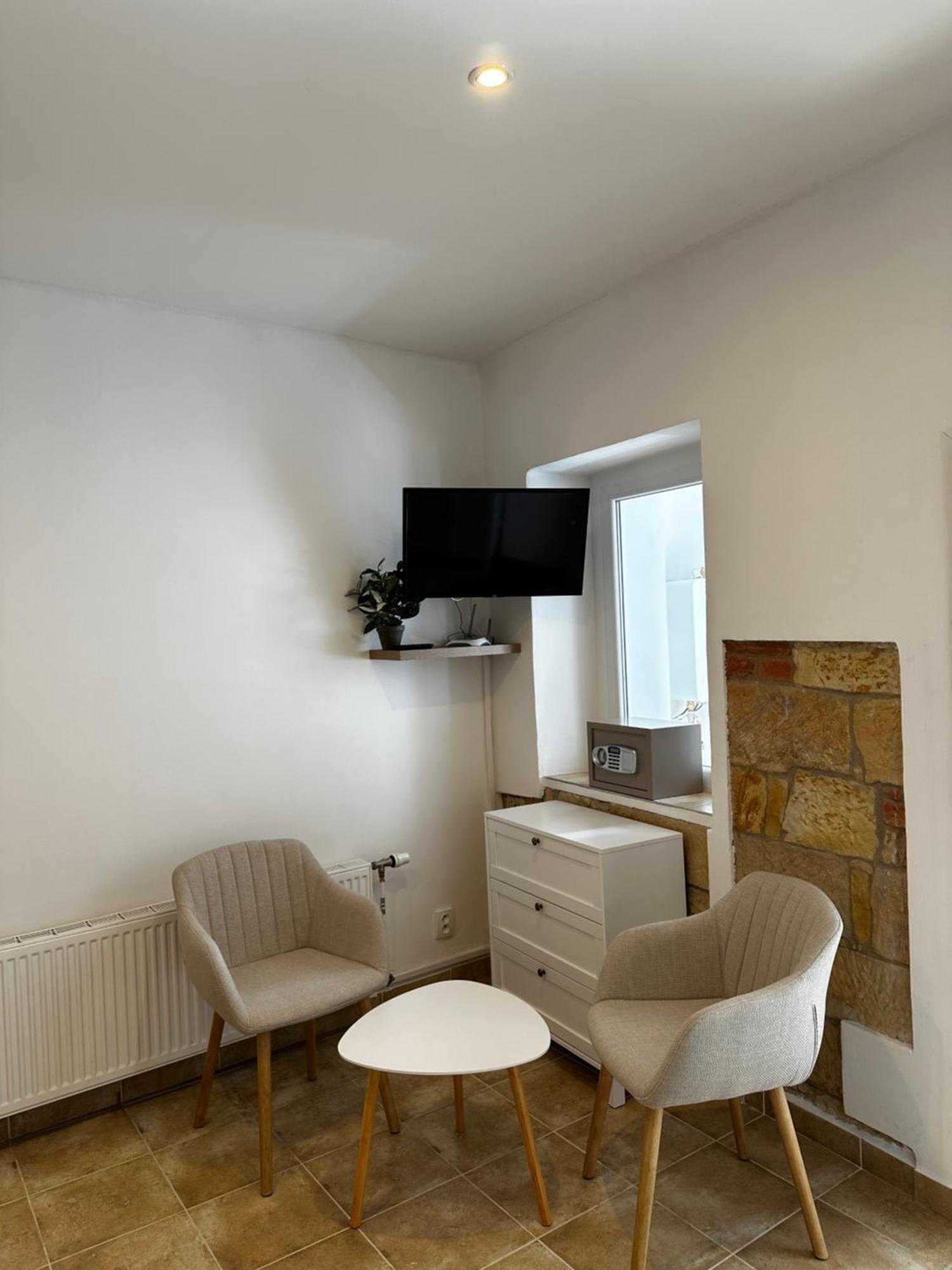 Sg Apartmanovy Dum Hořice Εξωτερικό φωτογραφία